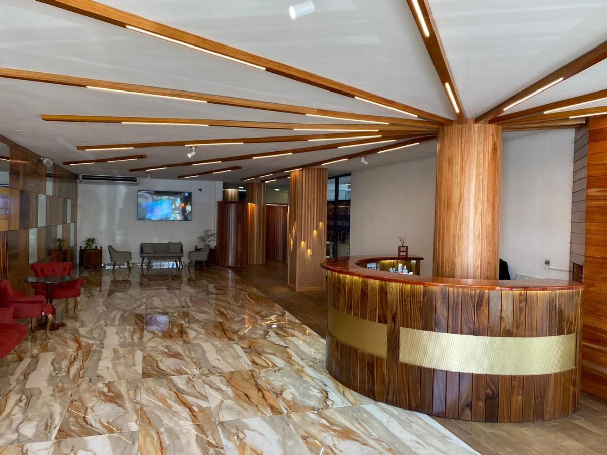 Murex Plaza Hotel & Suites Monrovia Eksteriør billede