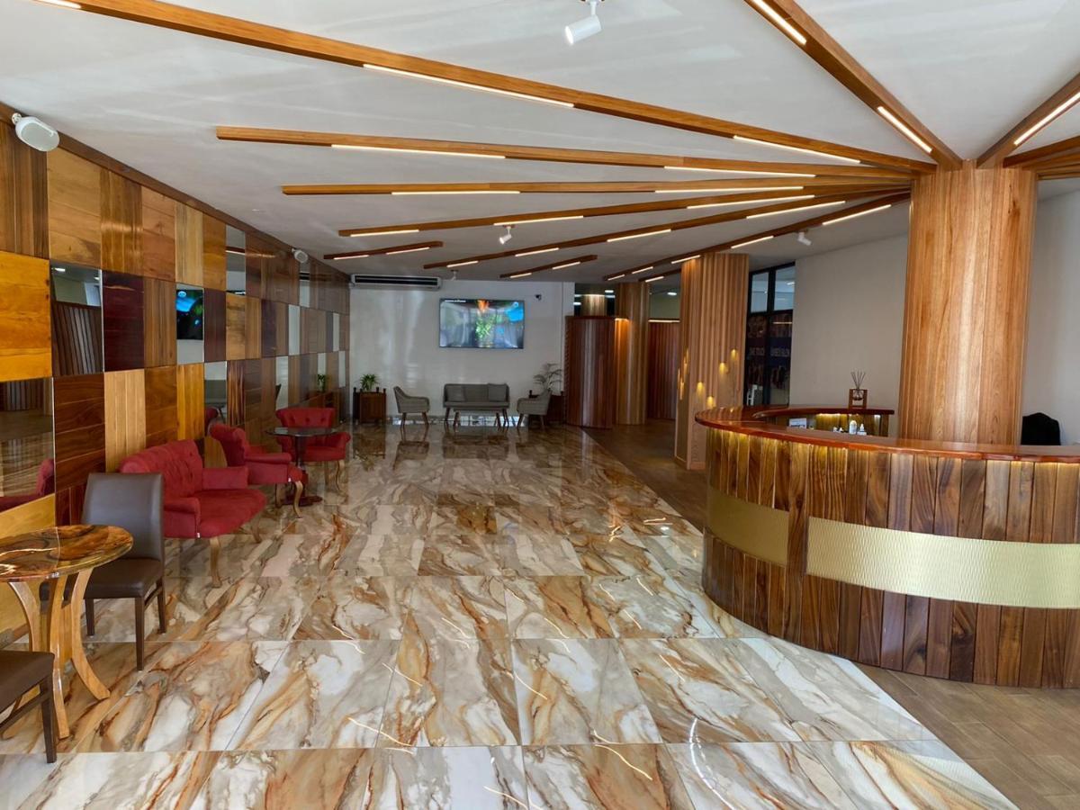 Murex Plaza Hotel & Suites Monrovia Eksteriør billede