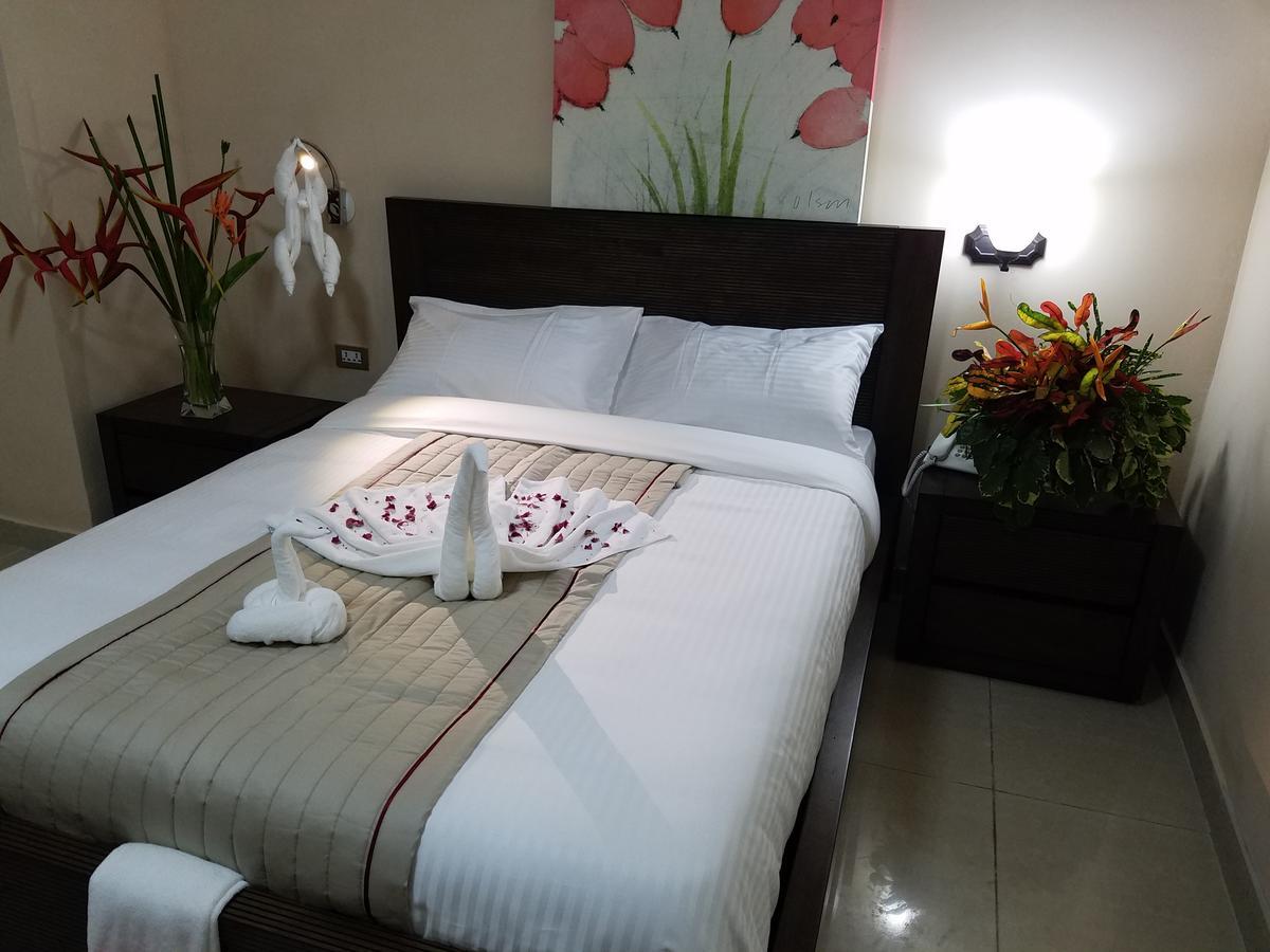 Murex Plaza Hotel & Suites Monrovia Eksteriør billede
