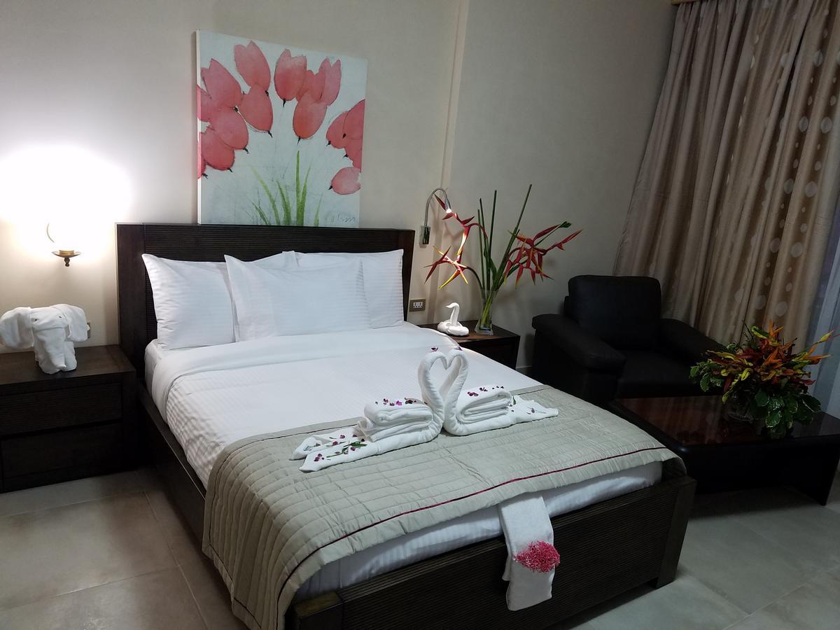 Murex Plaza Hotel & Suites Monrovia Eksteriør billede
