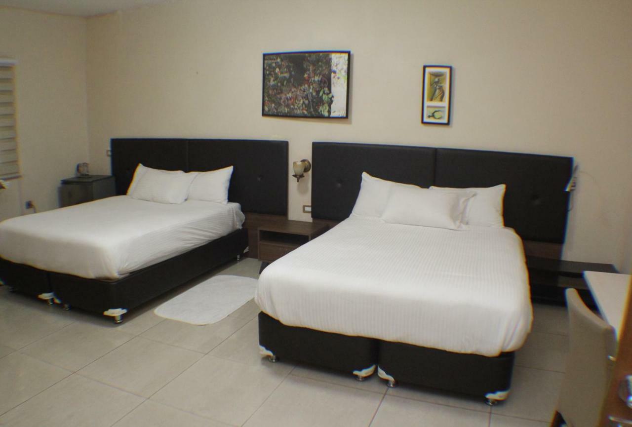 Murex Plaza Hotel & Suites Monrovia Eksteriør billede